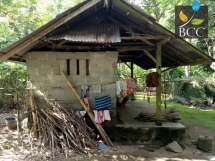 4 Samping Rumah