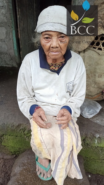 PHOTO 1 - Ketut Gambir