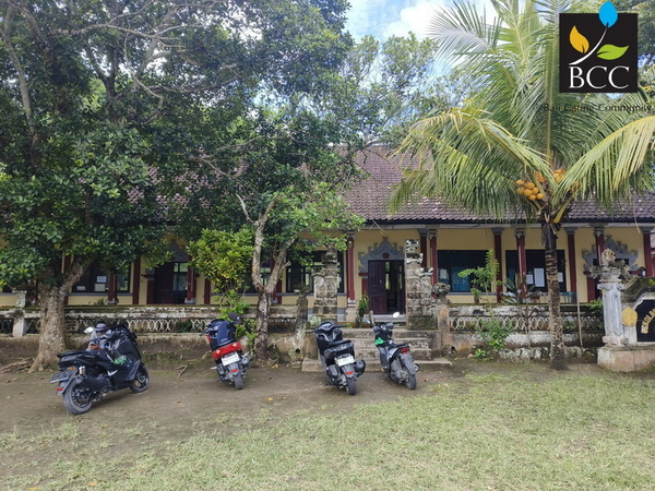 3 Tampak Depan 3 Tampak Depan